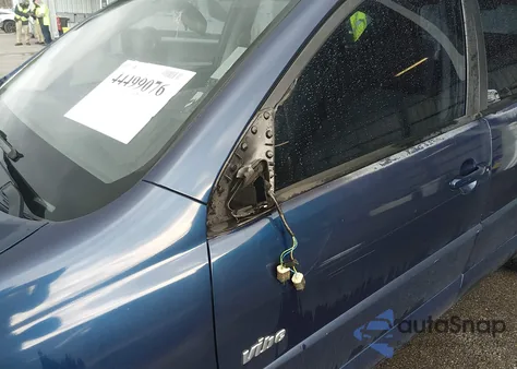 2005 Pontiac Vibe z USA, uszkodzony, nr VIN 5Y2SL63835Z467209